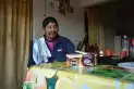 Le paga internet al vecino para ver el Mundial y sueña con la llegada de la luz a su pueblo
