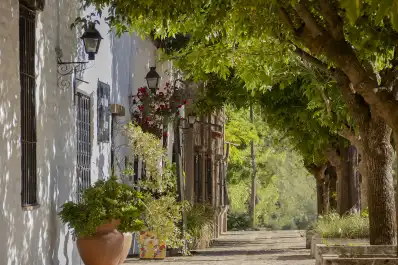 Vacaciones de invierno 2026: el pueblito argentino con casonas coloniales de 1700 y paisajes secretos