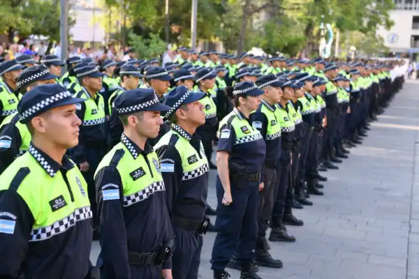 A la espera de Milei, más de 2.000 policías estarán afectados a los festejos del 9 de Julio