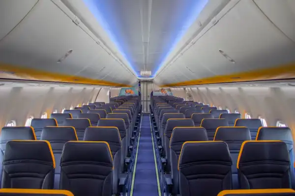 La Unión Europea avanza para prohibir que las aerolíneas cobren por el equipaje de mano
