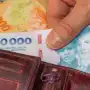 La carrera contra el calendario: el 60% de los argentinos agota sus ingresos antes del día 20