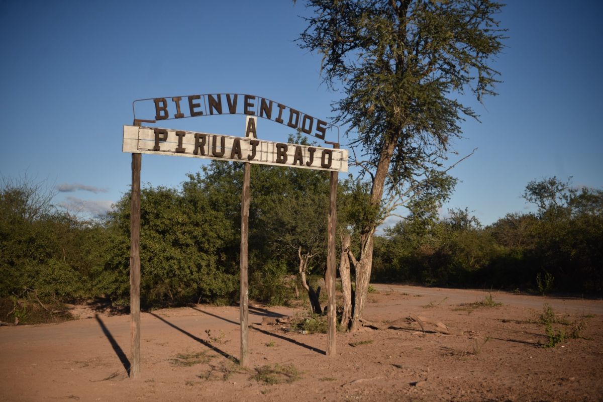 ENTRADA. Al ingreso al pueblo hay un cartel que da la bienvenida a los visitantes.