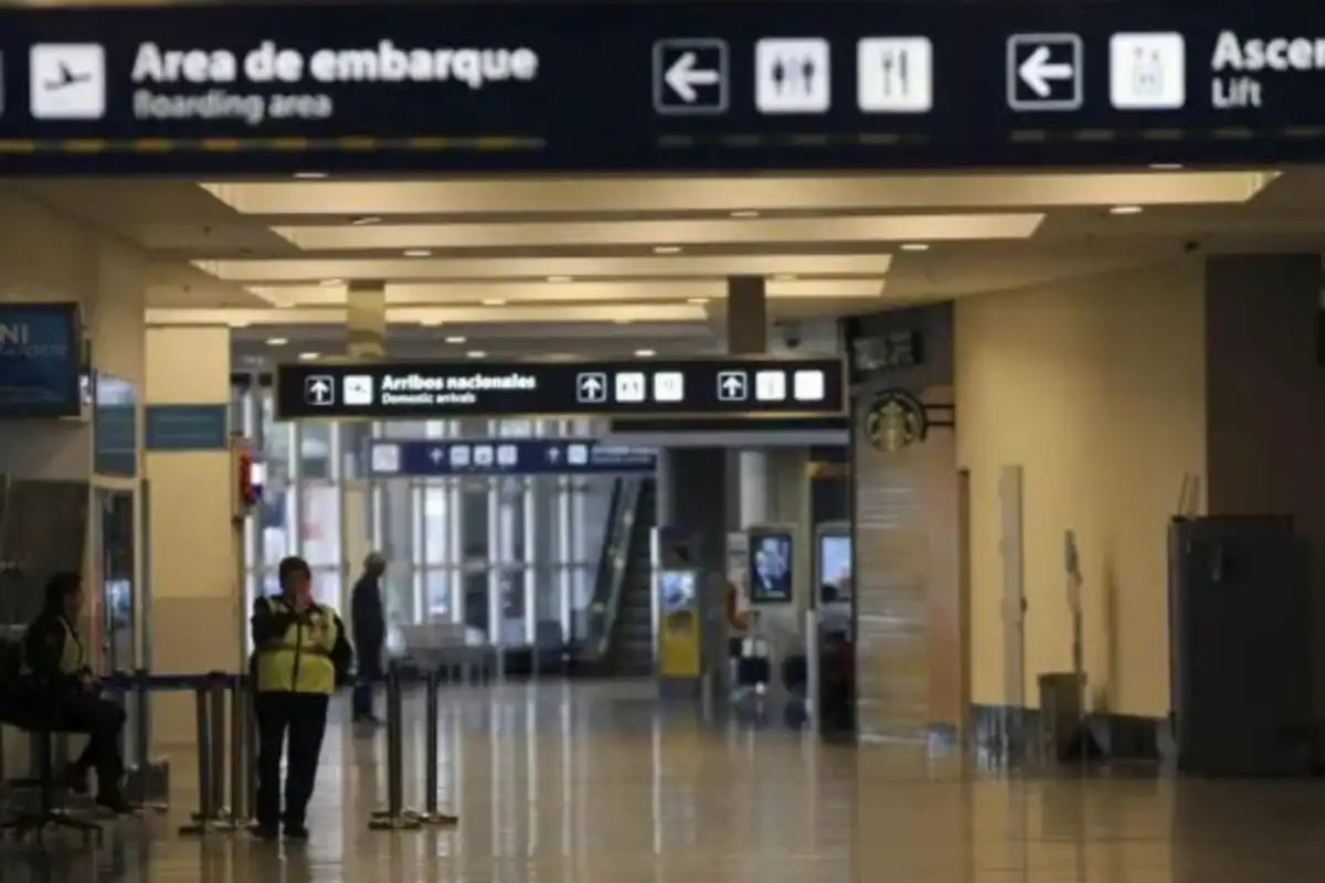 Subió más de 500% una tasa aeroportuaria y viajar en avión será más caro: cuándo se comenzará a aplicar