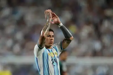 ¿Qué escribe Enzo Fernández en su muñeca antes de cada partido y por qué lo hace?