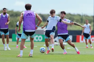 La formación que analiza Scaloni para enfrentar a Jordania: Messi podría descansar y habría varios cambios