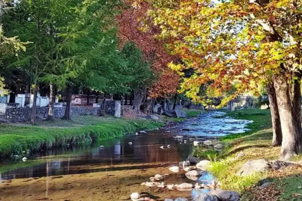 El mágico rincón argentino que compite para ser el mejor pueblo del mundo y es ideal para una escapada de invierno