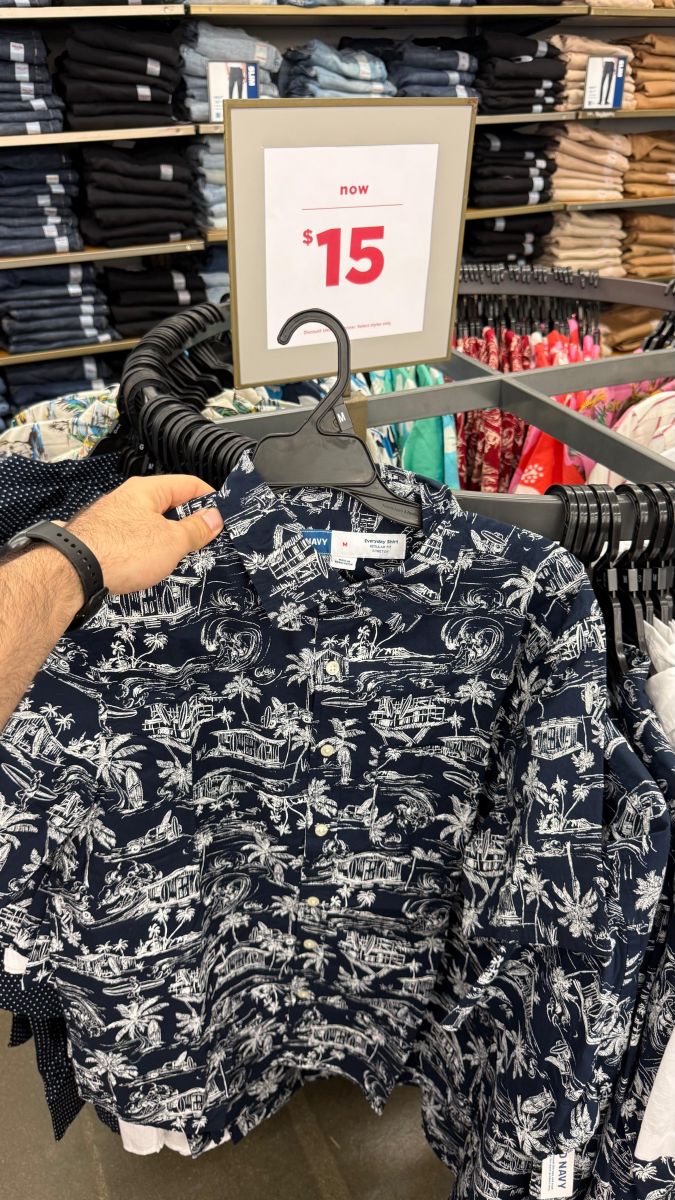 OFERTA. En los outlets de Kansas City abundan las promociones: camisas, jeans y prendas de marcas reconocidas aparecen a precios que, para muchos argentinos, resultan más accesibles que una cena.