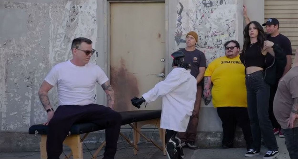 CUERPOS EN RIESGO. Despedida en “Jackass: La última y nos vamos”.