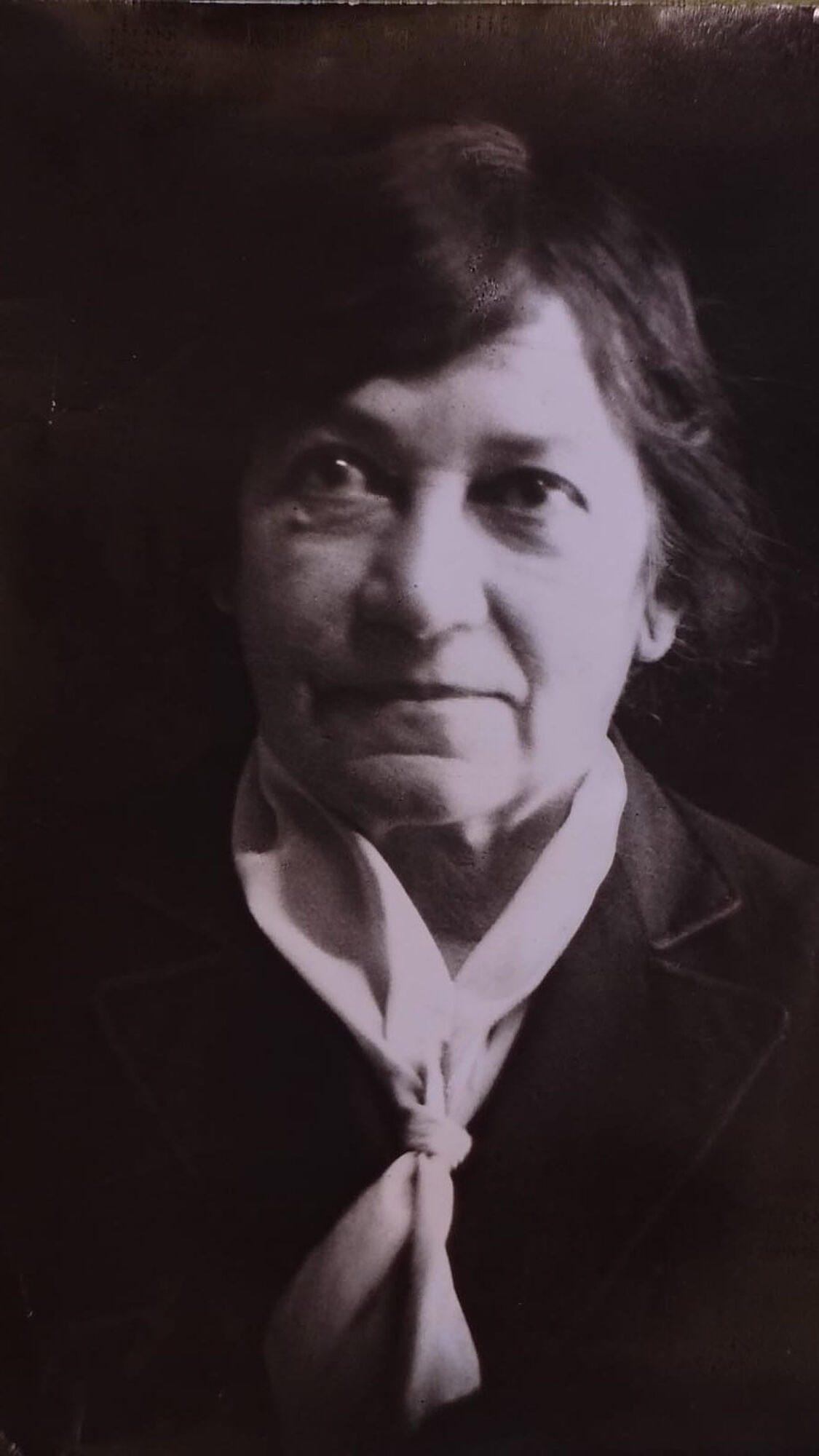 Recuerdos fotográficos: 1927-1931. Lola Mora busca petróleo en Salta
