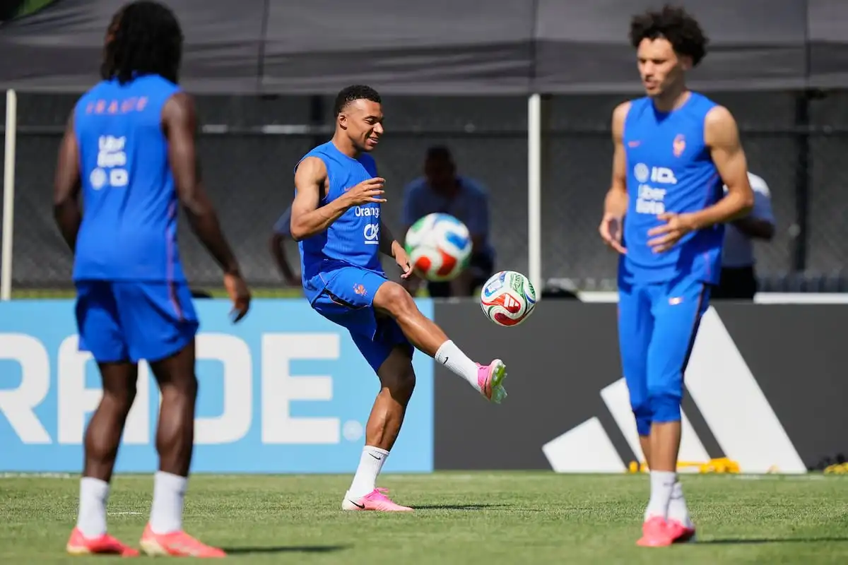 Francia vs Noruega por el Mundial: hora, TV y formaciones del duelo entre Mbappé y Haaland
