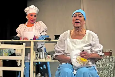 Teatro tucumano: la historia argentina se cuenta desde la cocina
