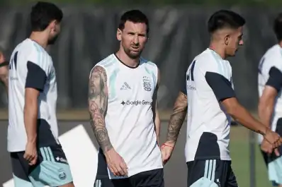 Scaloni prepara una rotación en Argentina para enfrentar a Jordania: quiénes jugarían y qué pasará con Messi