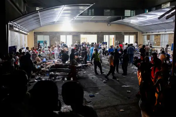 Terremoto en Venezuela: desesperada búsqueda de cientos de desaparecidos en La Guaira