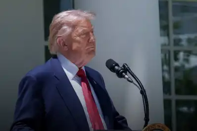 Trump amenazó a la UE con aranceles del 100% si aplica impuestos a los gigantes tecnológicos