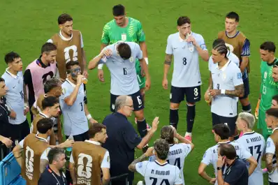 “No se aguanta más”: revelaron los detalles de la tensa reunión entre Bielsa y el plantel de Uruguay
