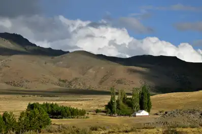Vacaciones de invierno 2026: el pueblo patagónico con glaciares, bosques y el histórico tren a vapor