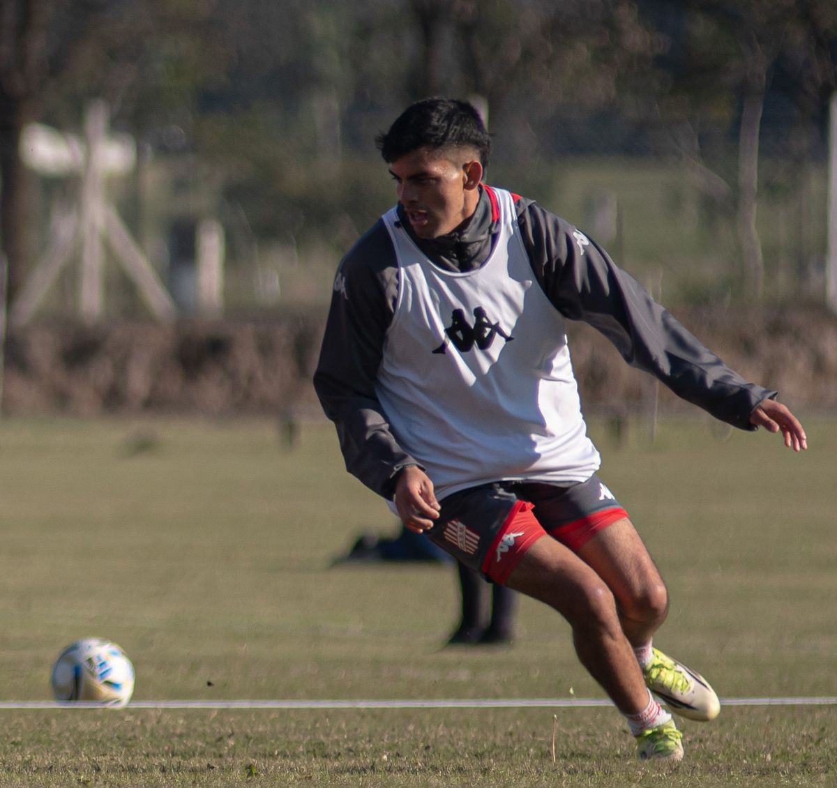 OPORTUNIDAD. Mauro Verón permanecerá en San Martín tras su regreso desde Nicaragua y será una alternativa ofensiva para Alejandro Orfila en la segunda rueda.