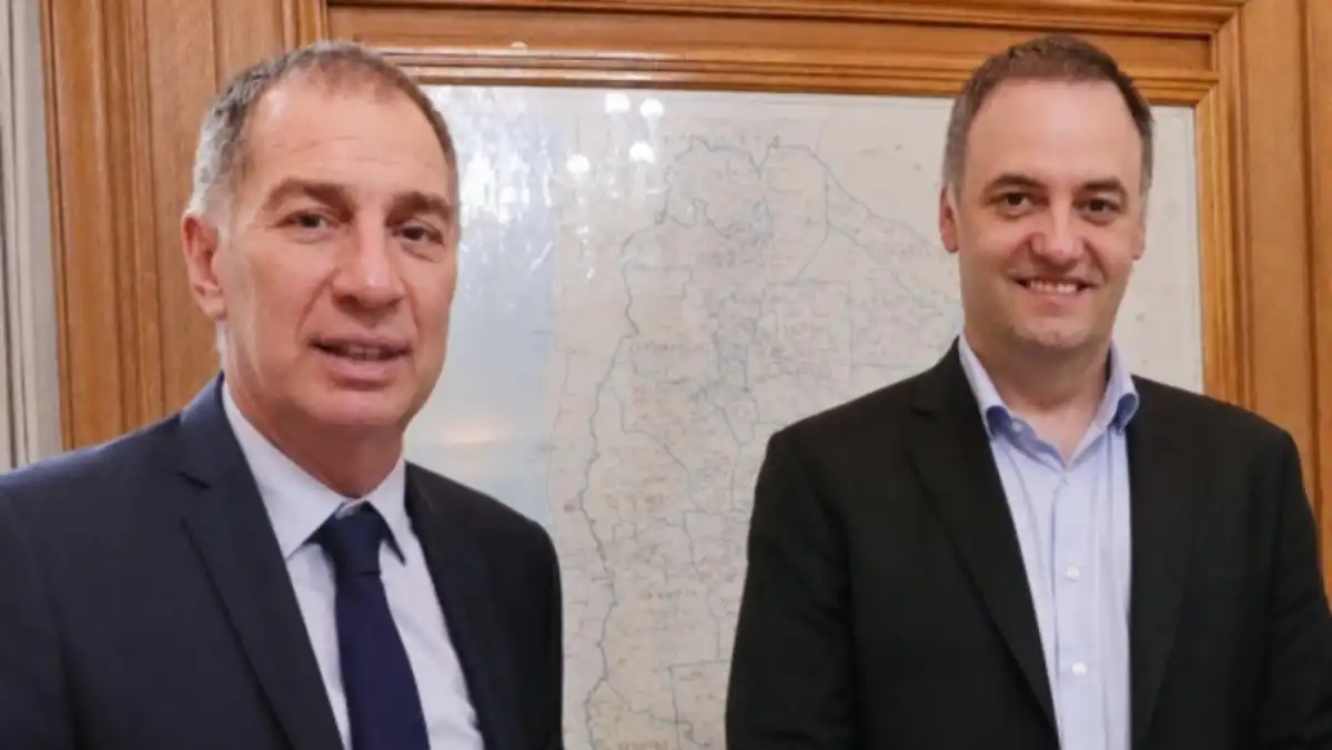 Tras la renuncia de Adorni, Santilli es el principal candidato para asumir la Jefatura de Gabinete