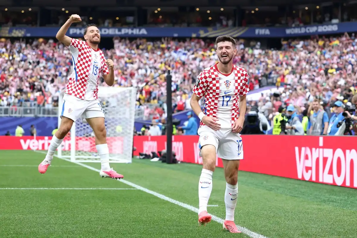 Croacia apeló a su jerarquía en el momento decisivo: venció 2-1 a Ghana y clasificó a los 16avos de final