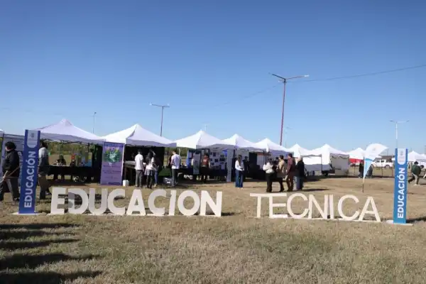 Proyectos: en Lules, los alumnos mostraron sus propuestas agroproductivas