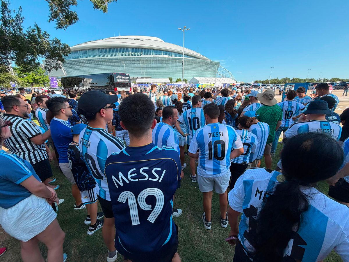 El efecto Messi: cómo su último Mundial dispara el precio de las entradas y deja a muchos argentinos afuera del estadio