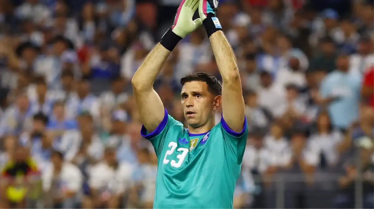 La curiosa participación de Emiliano Martínez en el golazo de tiro libre de Lo Celso ante Jordania