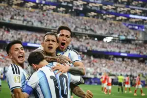 Cartas al pie: entre Obdulio Varela y Lionel Messi