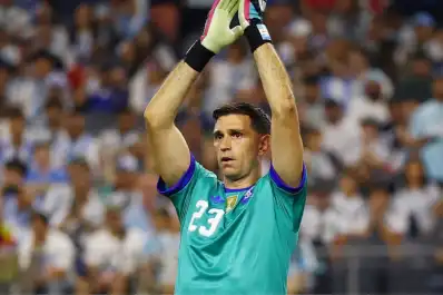 La curiosa participación de Emiliano Martínez en el golazo de tiro libre de Lo Celso ante Jordania