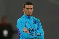 Scaloni define el equipo para enfrentar a Cabo Verde y espera por su renovación