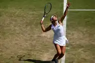 La única alegría en Londres: Solana Sierra debutó con un triunfazo en Wimbledon y salvó el día para el tenis argentino