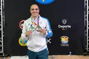 Tucumano, ingeniero civil y karateca: ganó dos medallas para Argentina en Colombia