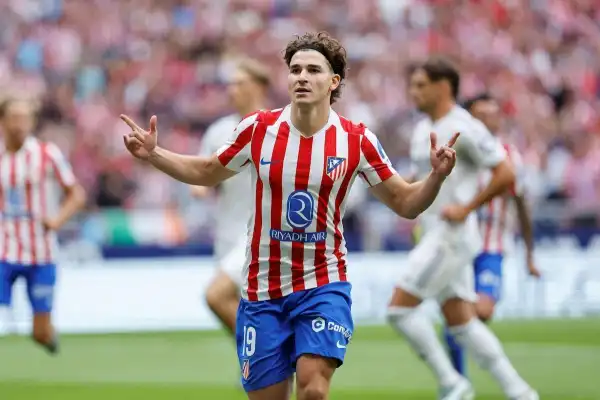 Julián Álvarez no apareció en la presentación de la camiseta de Atlético de Madrid y crecen los rumores