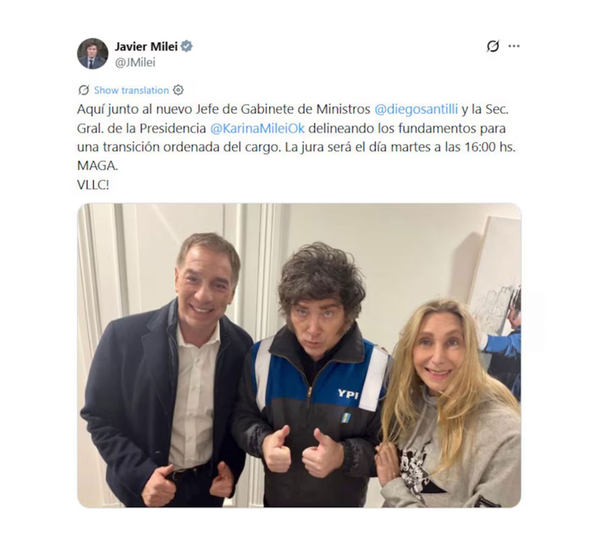 EL ANUNCIO. Santilli posó para la ya clásica foto de Milei con su hermana Karina.