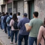 Mercado laboral bajo la lupa: mientras baja la desocupación, aumenta el pluriempleo en Tucumán