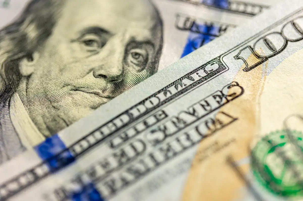 El dólar oficial volvió a subir y cerró a $1.510, el valor más alto en lo que va de 2026