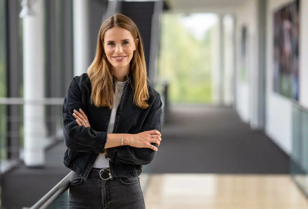 Mundial 2026: quién es Lili Engels, la presentadora de TV que incomodó al técnico de Alemania en plena conferencia