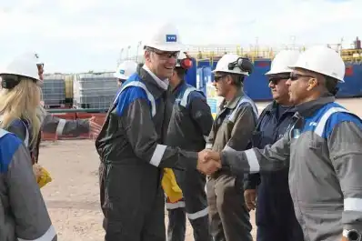 Manuel Adorni renunció al directorio de YPF tras dejar la Jefatura de Gabinete
