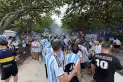 LA GACETA, en Miami: con asado y choripanes, miles de hinchas argentinos coparon North Beach en el banderazo