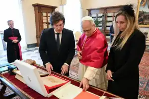 El nuevo embajador del Vaticano llega a la Argentina: un paso clave en la antesala de la visita de León XIV