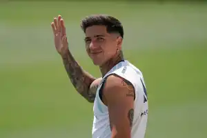 El representante de Enzo Fernández confirmó que analiza su salida del Chelsea y habló del interés del Real Madrid