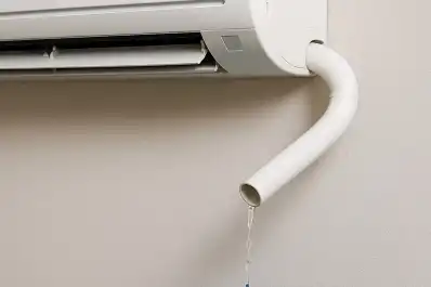 No la tires ni la tomes: qué hacer con el agua que sale del aire acondicionado
