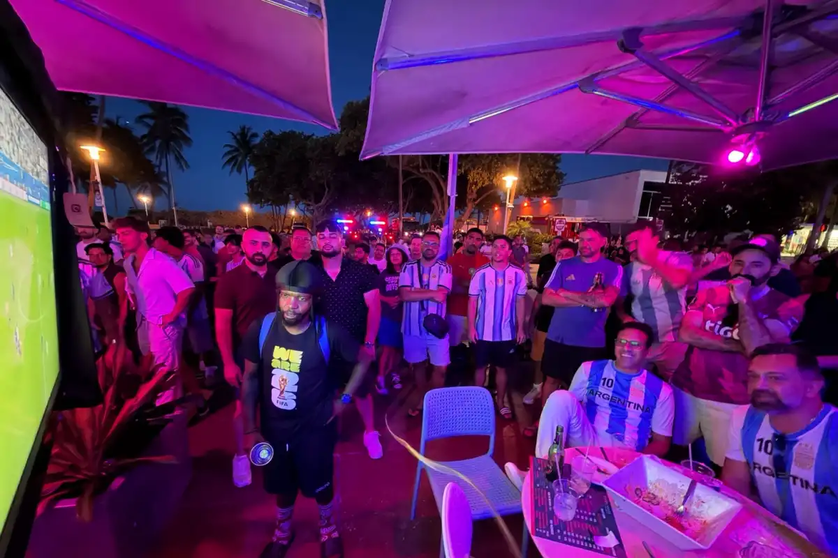Estuvieron a un paso de irse a las piñas, pero terminaron abrazados e intercambiando camisetas en Ocean Drive