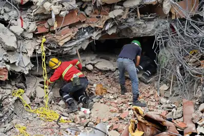 Terremotos en Venezuela: buscar una madre por chat y despedir muertos online