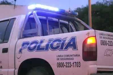 Encontró una mochila con $90 millones abandonada en la ruta, se la llevó y terminó detenido