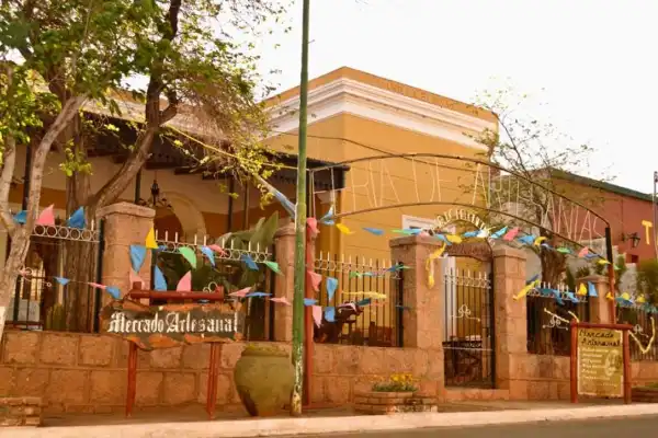 Tierras coloradas y viñedos centenarios: el pueblo argentino que puede ser el mejor del mundo, según la ONU