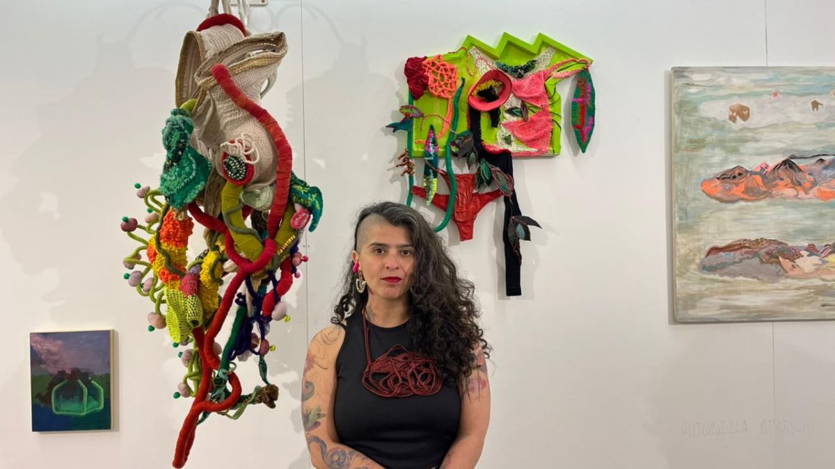 YUNGA LESBIANA. La obra de Jéssica Morillo cruza paisaje tucumano, materialidad y posicionamiento político.