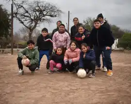 El pueblo que en el Mundial 78 viajaba en camión para ver a la Selección y hoy tiene una cancha propia