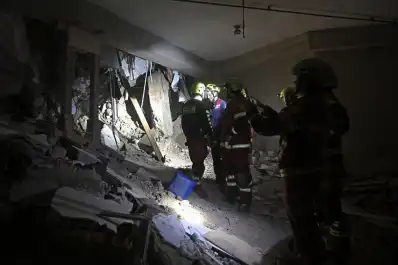 Terremotos en Venezuela: la noche es lúgubre en La Guaira y larga la espera para recuperar cuerpos