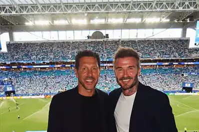 De enemigos en Francia 98 a un abrazo en Miami: el histórico reencuentro entre el Cholo Simeone y David Beckham