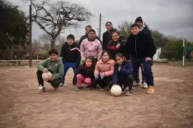 El pueblo que en el Mundial 78 viajaba en camión para ver a la Selección y hoy tiene una cancha propia
